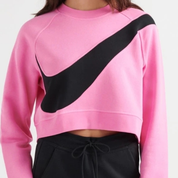 nike crop top pullover